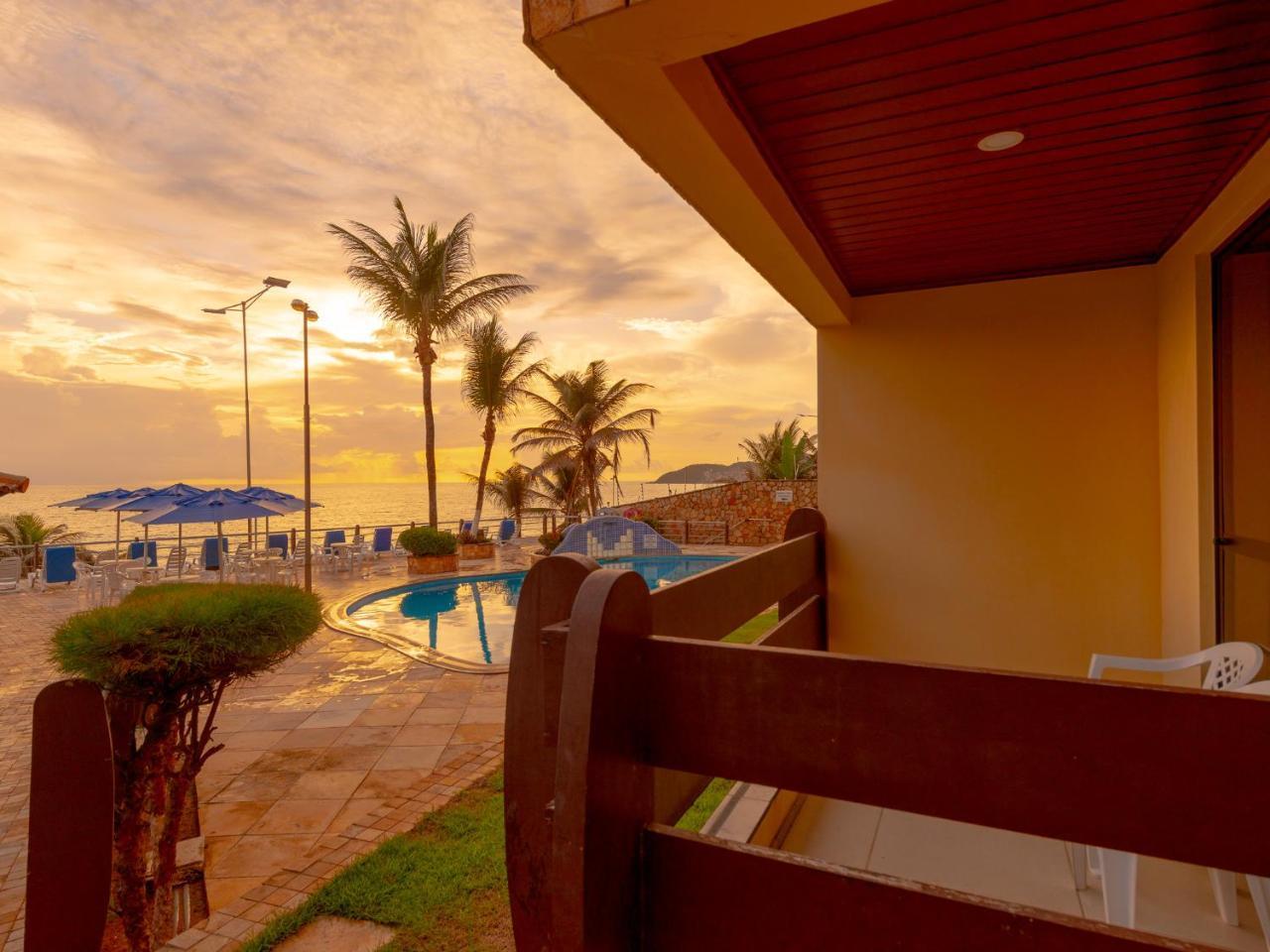 Happy Azul Hotel 3*